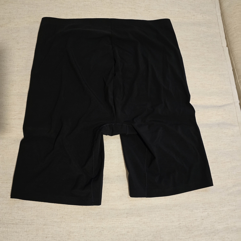 Soft Contour High-Rise Bike Shorts 7'' 2.0 - Picture 3 of 3